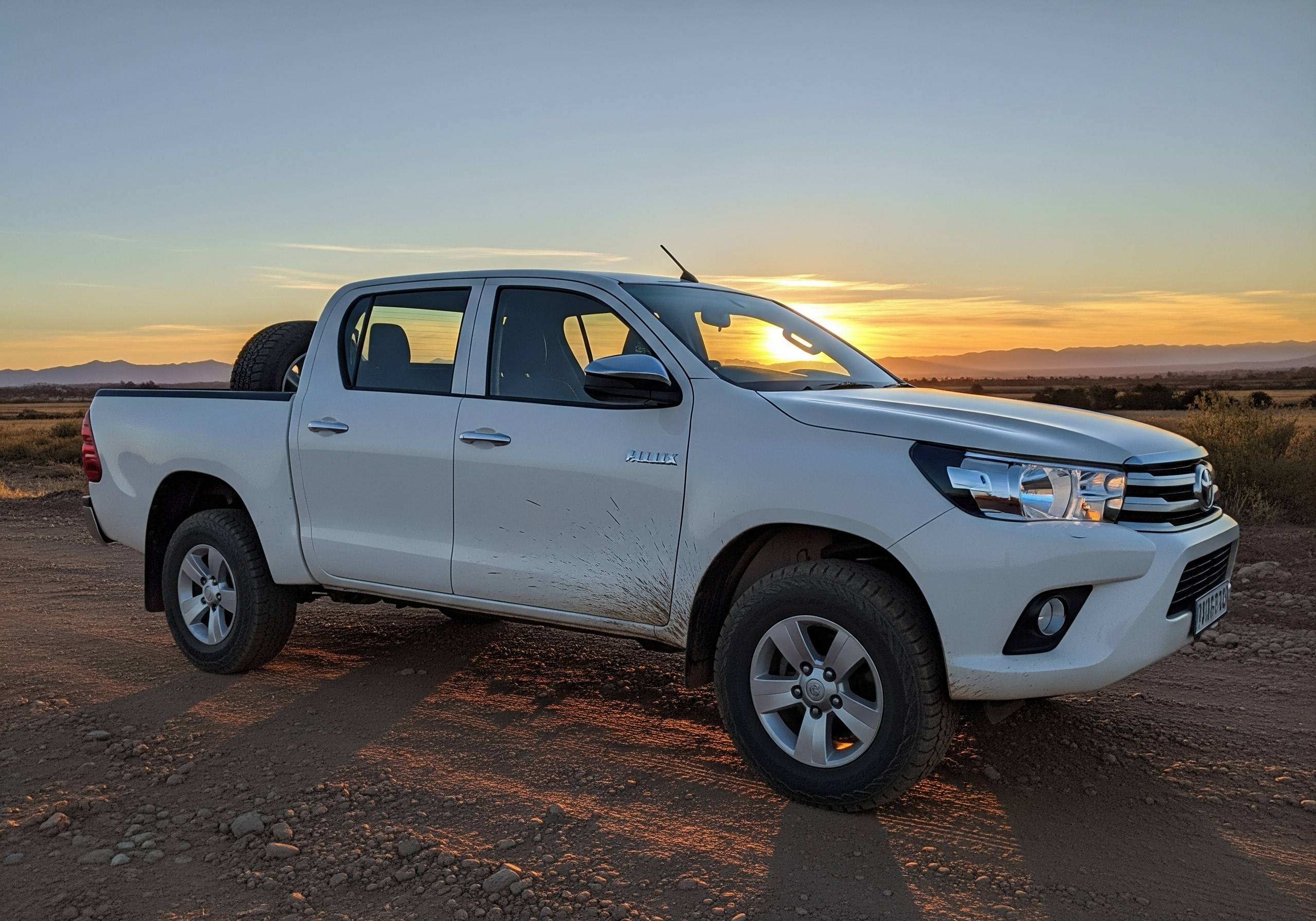 Caminhonete Branca Empréstimo com Veículos não quitados