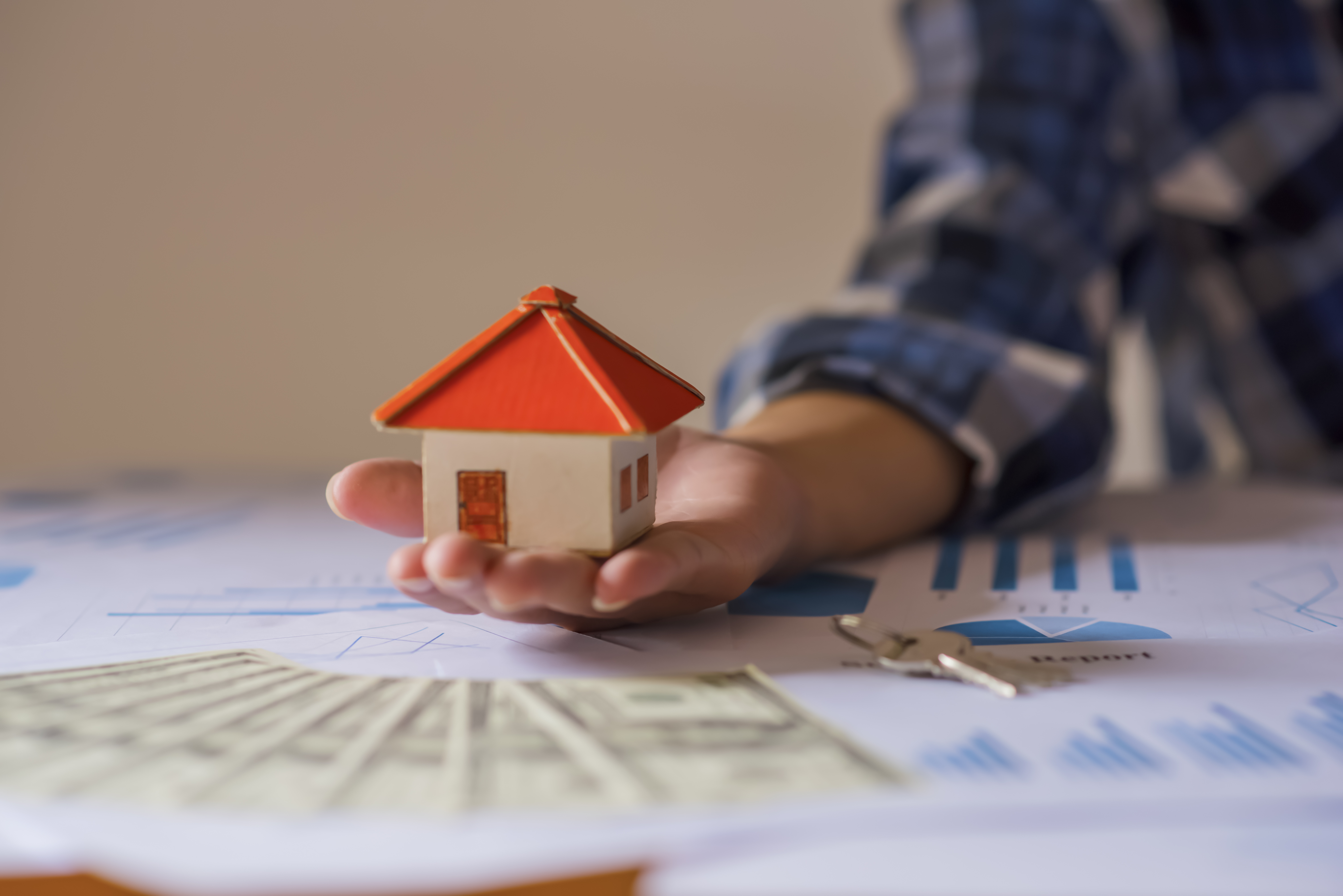 Casa representando Empréstimo com Imóvel Financiado